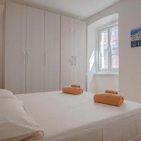 Largo Barriera Elegant *netflix+wifi* * Trieste